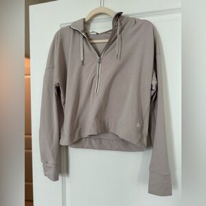 Vuori half zip hoodie